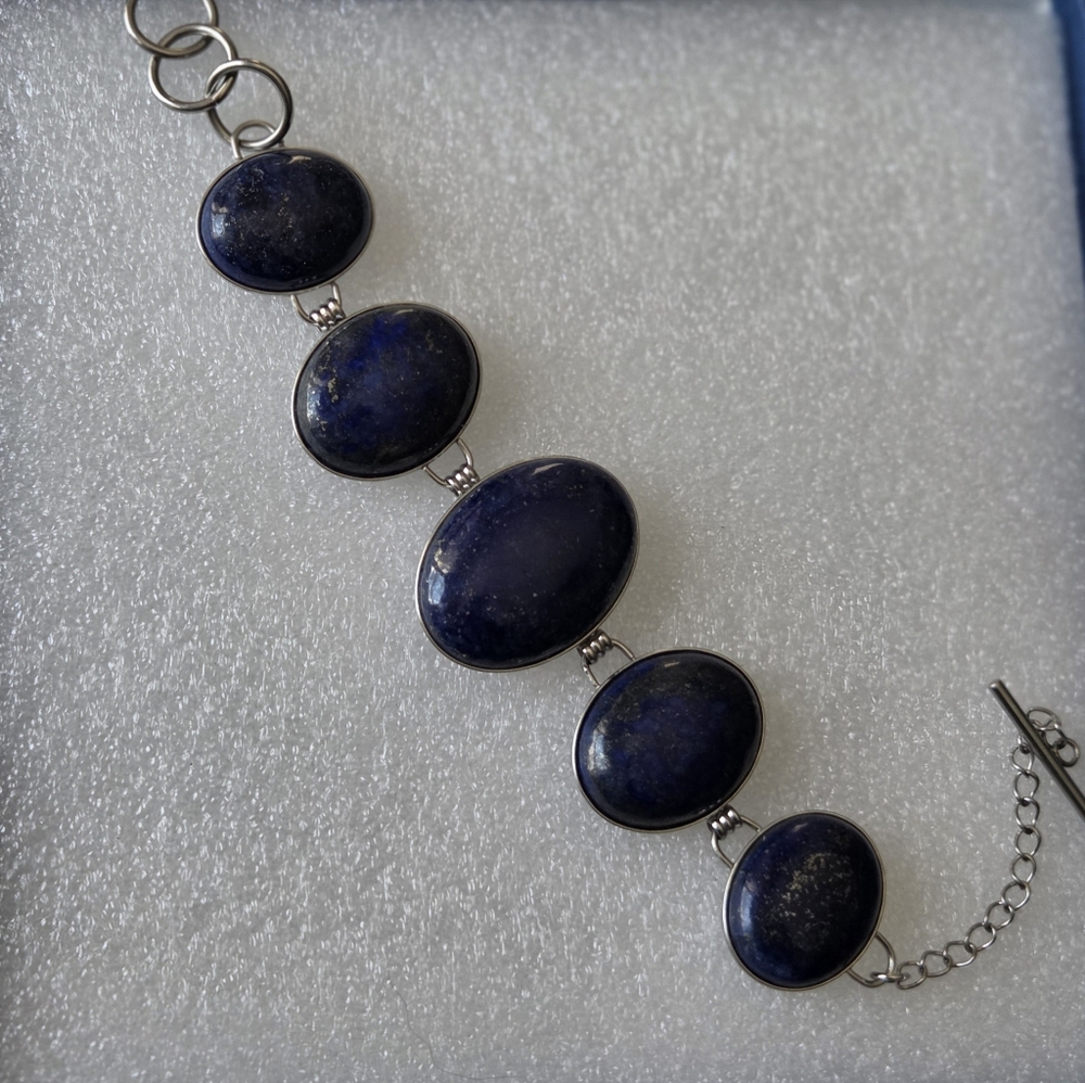 Lapis Lazuli Stone Silver Bracelet..New Without Tags..measures 7 Inches